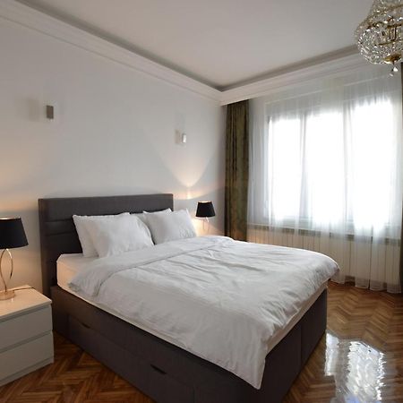 Crown Apartment - Your Most Comfortable Stay Beograd Bagian luar foto