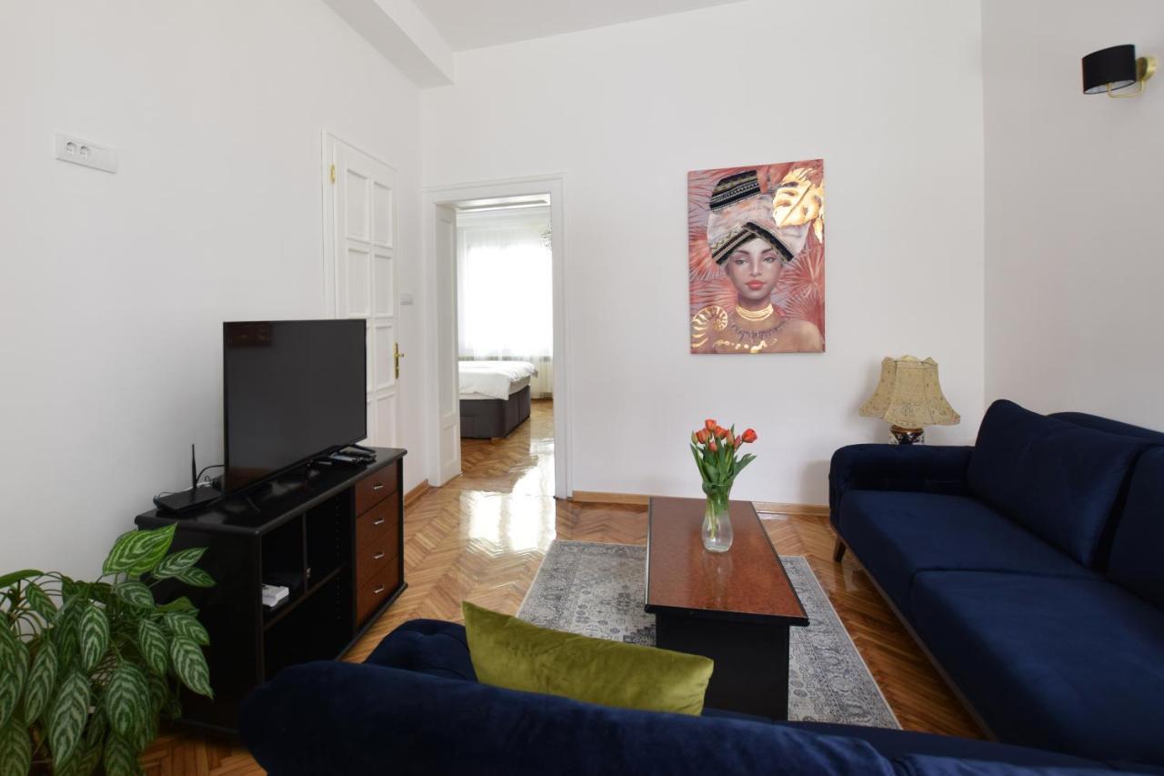 Crown Apartment - Your Most Comfortable Stay Beograd Bagian luar foto